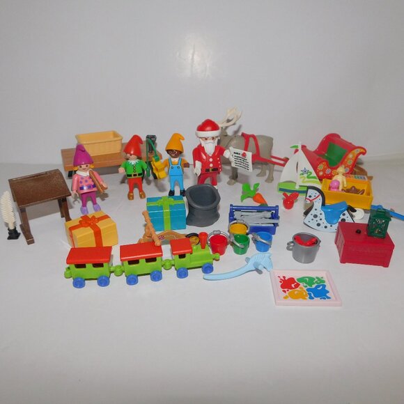 Playmobil 2021 Christmas Advent Calendar Figure & Item Lot Santa Elves Toys READ - Picture 1 of 10